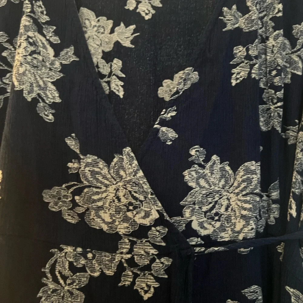 Lulu's Navy Blue Floral Maxi Dress - Picture 2 of 4